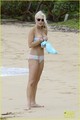 Lindsay Lohan: Bikini Babe in Hawaii - lindsay-lohan photo