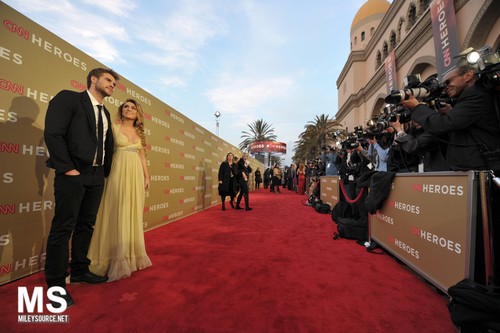  Miley Cyrus - 11. December- CNN All-Star-Tribute Awards: Red Carpet