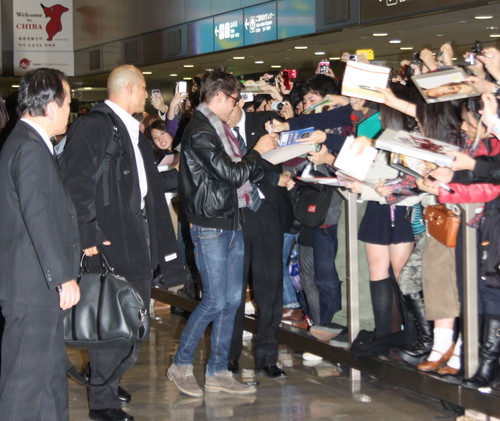 Zac Efron Japon At Lax