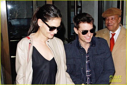  Katie Holmes Celebrates Birthday Weekend with Tom Cruise