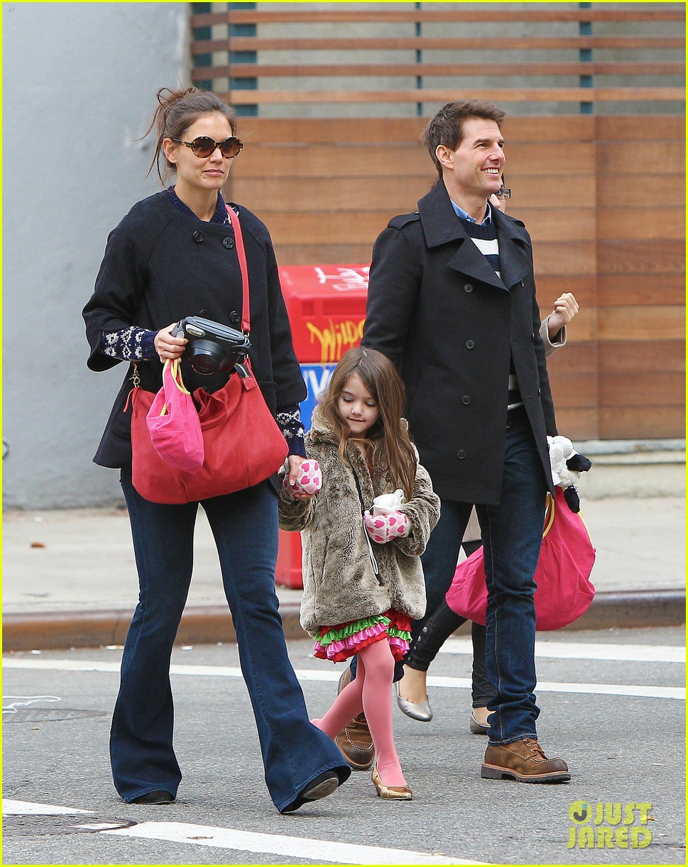 Tom Cruise, Katie Holmes & Suri: Tribeca Trio - Suri ...