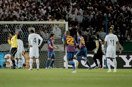  Cesc Fabregas: Santos FC (0) v FC Barcelona (4) - FIFA Club World Cup [Final]