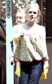 Elle&Dakota Fanning - elle-fanning photo
