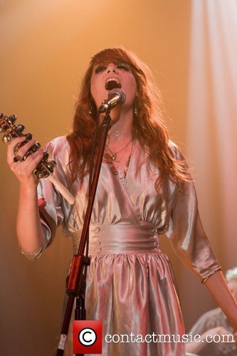  Florence Performs @ 2008 "Itunes Festival" - 伦敦