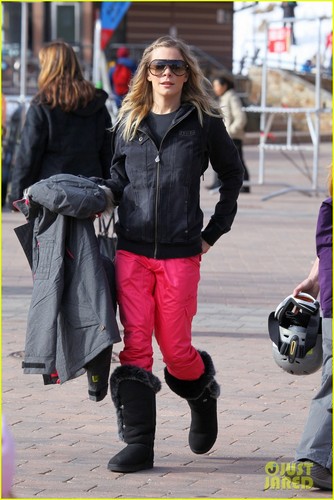  LeAnn Rimes: berwarna merah muda, merah muda Pants in Aspen!