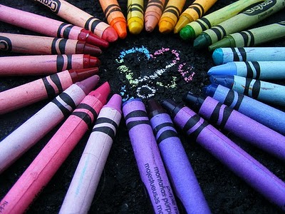  爱情 is colourful <3