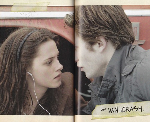  Scans of Twilight Movie Companion oleh Catherine Hardwicke