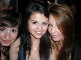  Selena Gomez Rare Pics
