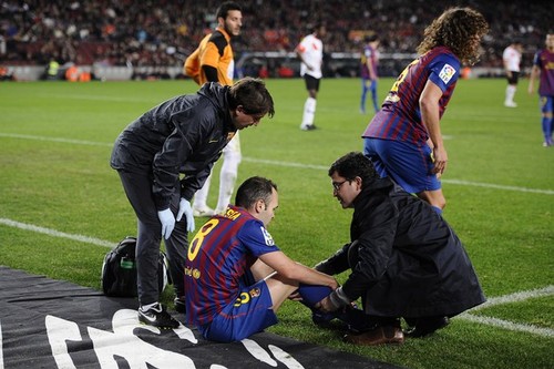  Andres Iniesta: FC Barcelona (9) v CE L’Hospitalet (0) - Copa del Rey