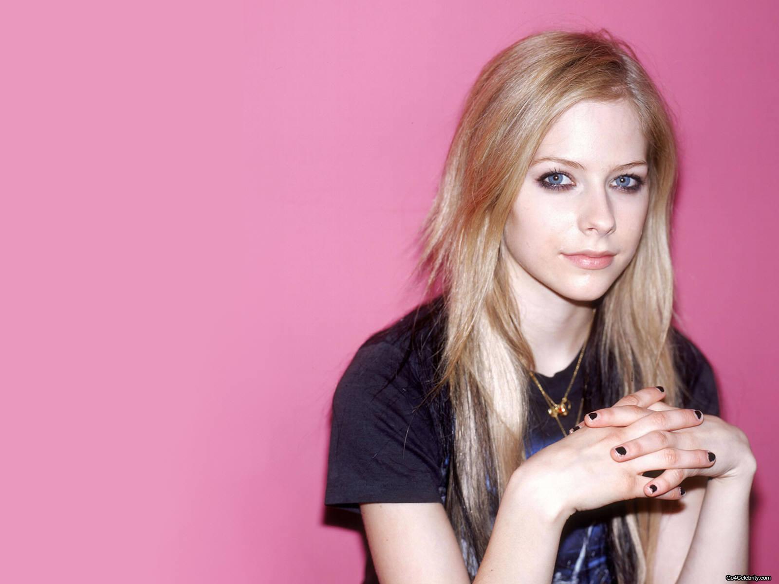Avril Lavigne Wallpaper Tamar Wallpaper Fanpop