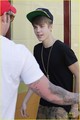 Justin Bieber Stops By Shakey's - justin-bieber photo