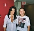 Lisa and her fans  - lisa-marie-presley photo