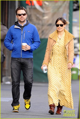 Olivia Wilde & Jason Sudeikis: New Year's Day Stroll!