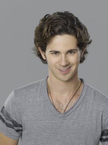  New Cast Promotional fotos - Connor Paolo
