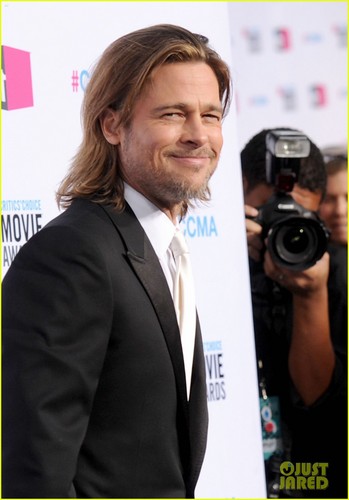  Brad Pitt - Critics' Choice Awards 2012