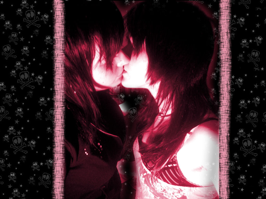 Kiss Emo Love
