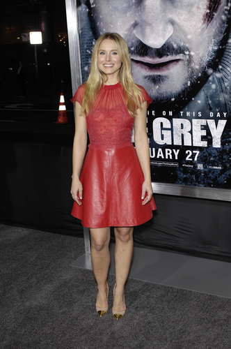  Kristen @ "The Grey" Los Angeles Premiere