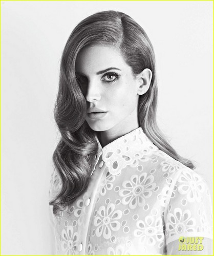  Lana Del Rey: 'V' Magazine Feature!