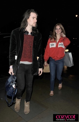 Leaves a tv studio after recording the Ross show in London (Jan 04)