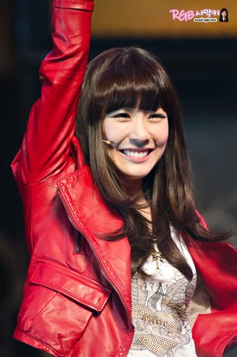 Tiffany @ Fame Musical Performance Pictures HD