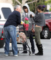 Justin Bieber And Selena Gomez Grocery Shopping In Encino - selena-gomez photo