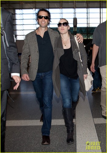 Kate Winslet & Ned Rocknroll Head Home from Los Angeles