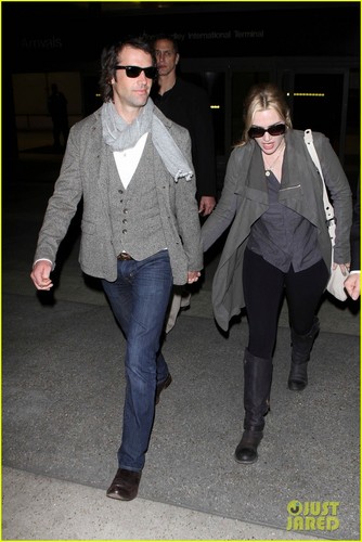  Kate Winslet & Ned Rocknroll Hold Hands at LAX