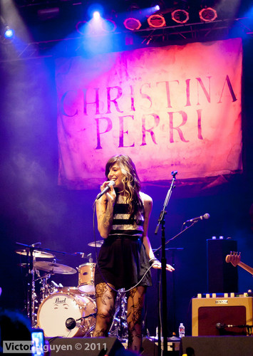 Christina Perri live random