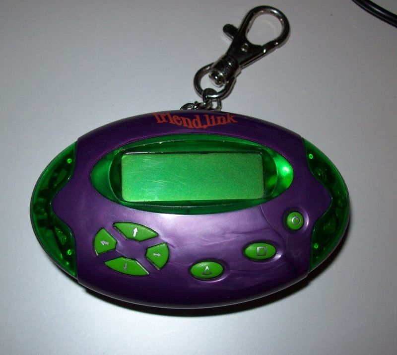 TOMT]: (90s Toy) Toy where you could send messages to your friends