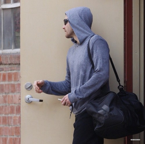  Jake leaving a gym in Los Angeles