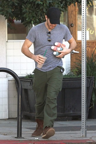  Jake stopping by Beverly Hills сок in Los Angeles