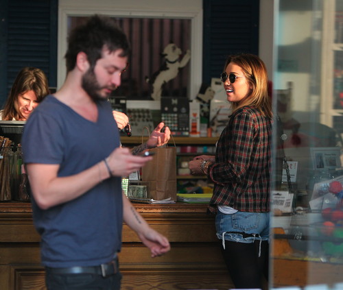  Miley ~ At Wokcano restaurant in West Hollywood [20th January]