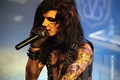 ☆ Andy ☆  - andy-sixx photo