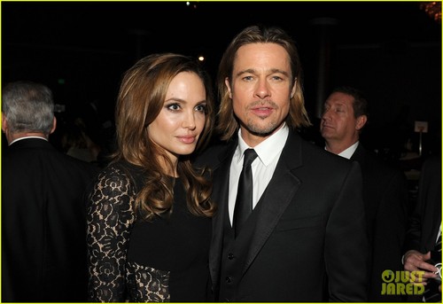 Angelina Jolie: Producers Guild Awards with Brad Pitt!