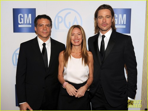  Angelina Jolie: Producers Guild Awards with Brad Pitt!