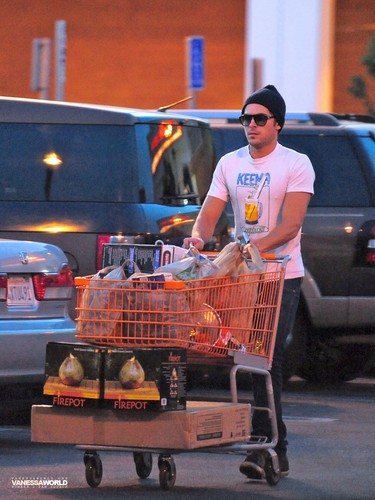 Leaving Grocery Store In Los Angeles (HQ)