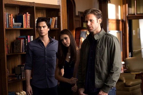  Matt - The Vampire Diaries - Season Two - Episode Stills - 2x03 "Bad Moon Rising"