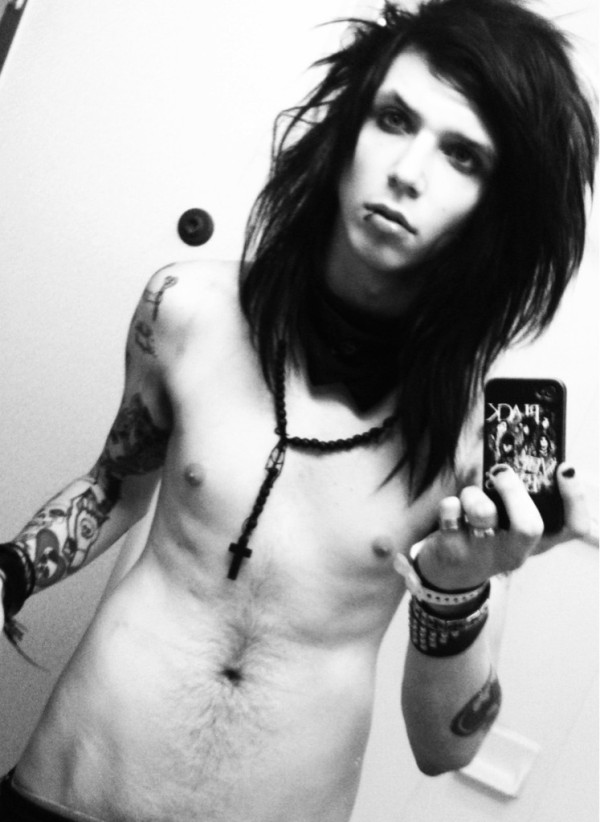 3 3Andy Shirtless 3 3 - Andy Biersack Photo (28600161) - Fan