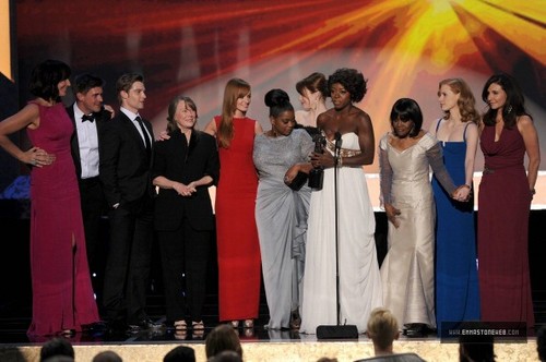  Emma Stone @ 18th Annual Screen Actors Guild Awards фото [Show] – Jan 29th