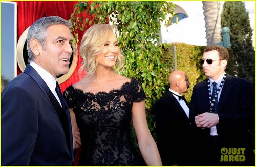  George Clooney & Stacy Keibler - SAG Awards 2012 Red Carpet