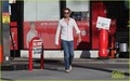 Gerard Butler: Gas Station Stop - gerard-butler photo