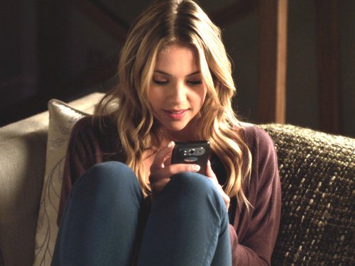  Pretty Little Liars - Episode 2.18 - A Ciuman Before Lying - Promotional foto