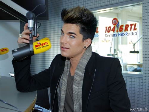  Adam Lambert Pays A German Radio Station A Visit