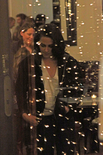  Kristen At A Shoot For Vanity Fair In Paris (1/30/2012)