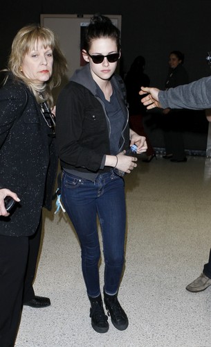 Kristen Stewart arrives at LAX Airport in Los Angeles, California - February 2, 2012.