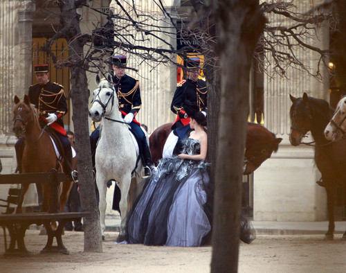 Kristen Wearing Dior Couture Shooting For Vanity Fair In Paris