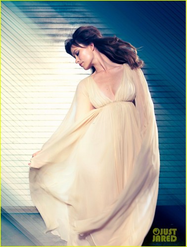 Olivia Wilde Covers 'Angeleno' February 2012