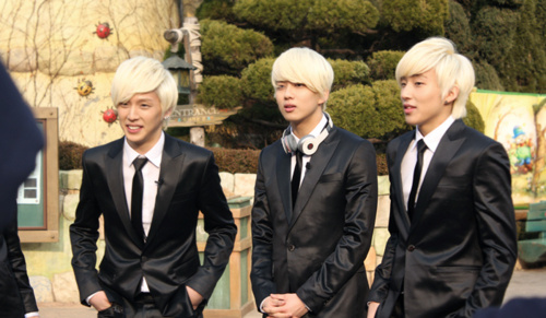  in Suits ^^