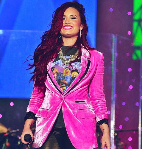  Demi Lovato in Chile (2012)