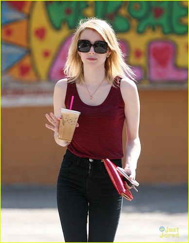  Emma Roberts: New inicial is a 'Huge Responsibility'